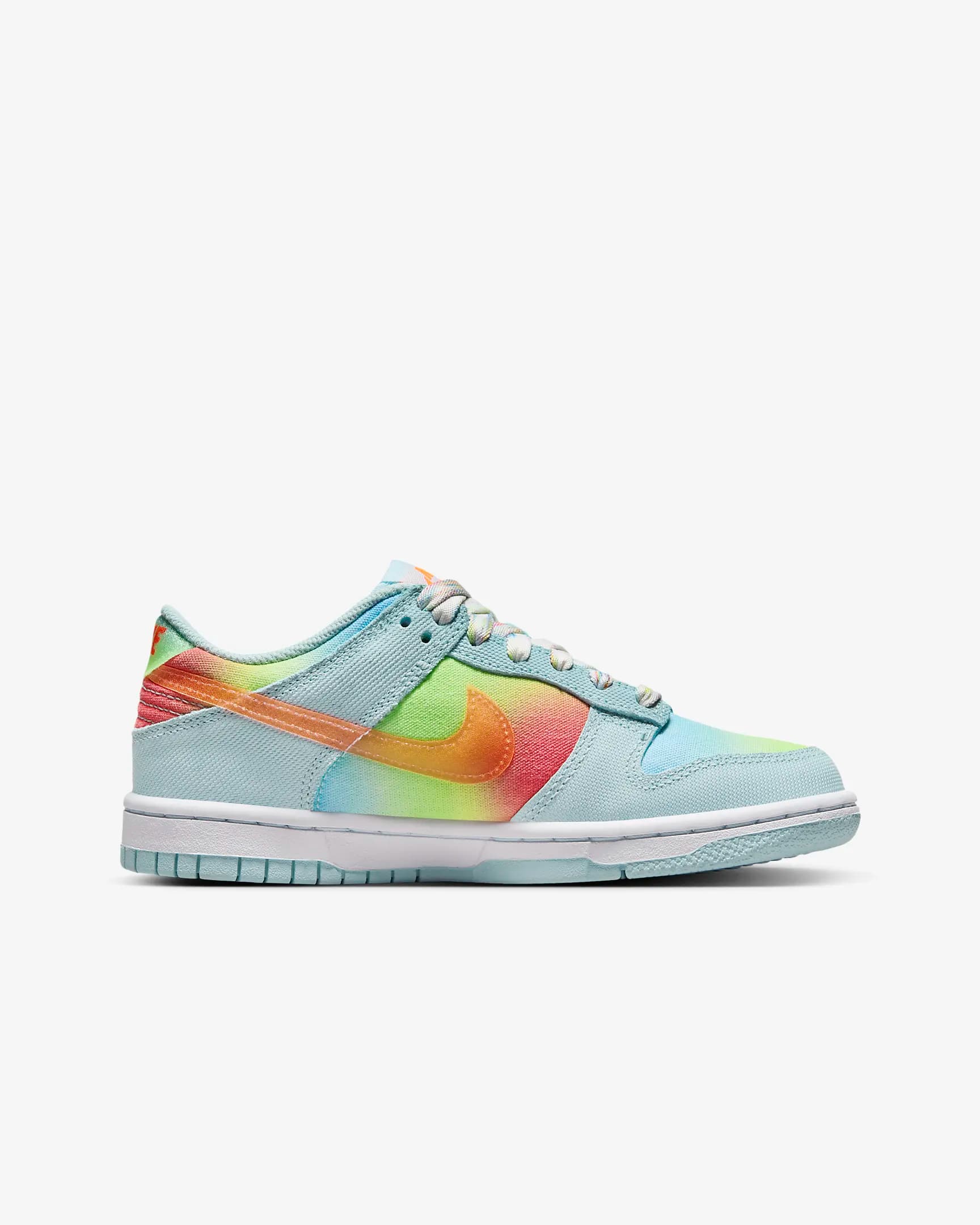 Nike Dunk Low Rainbow